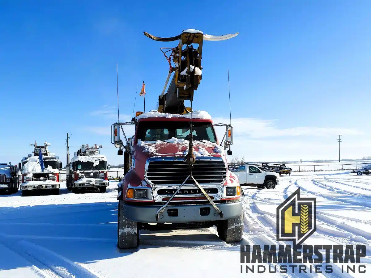 Gallery image 2 for Used 2009 Sterling LT9500 - CRANE Truck - Bucket