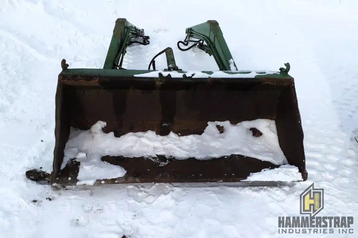 Gallery image 2 for Used John Deere E0037 Tractor Loader