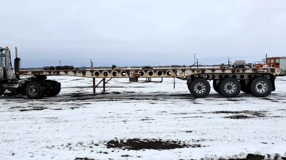 Used 1996 ALCO Industrial 48 Ft Tridem Tri Axle Flatbed Oilfield Trailer Trailer - Flat Deck