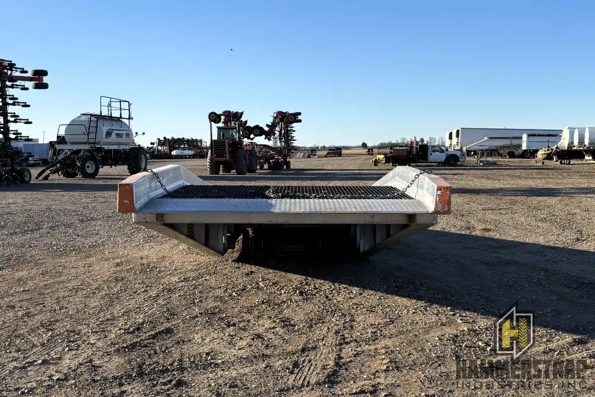 Gallery image 2 for Unspecified M&B MAG 25,000 LBS 84 inch x 36 Ft Aluminum Loading Ramp