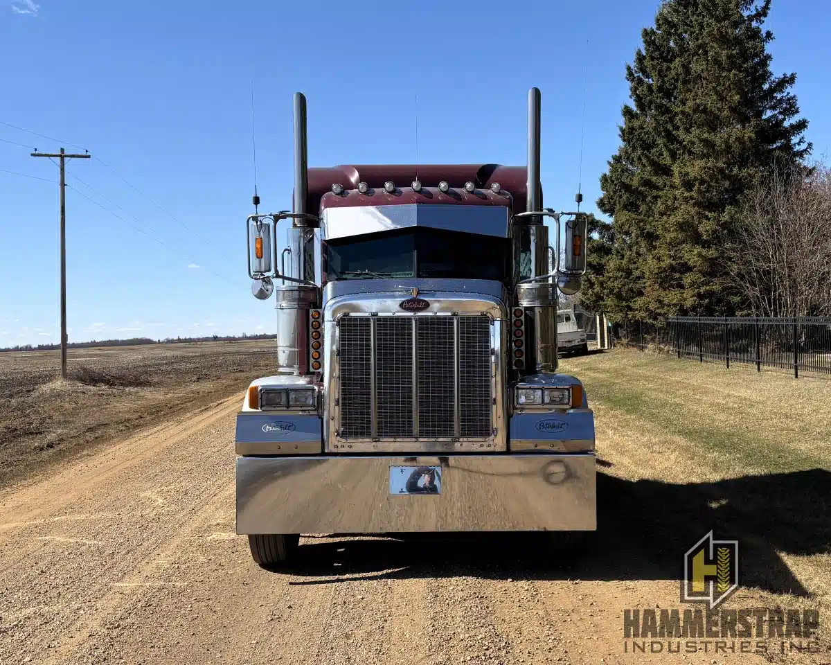 Gallery image 2 for Used 2006 Peterbilt 379 Semi-Truck