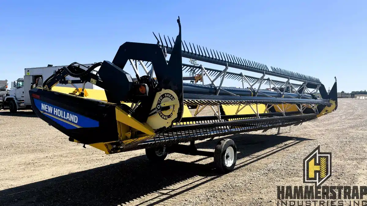 Gallery image 1 for Used 2014 New Holland DuraSwath 430HB 30 Ft Draper Swather Header Header - Draper