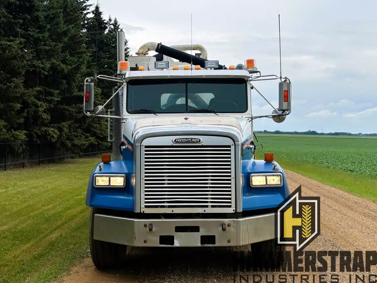 Gallery image 2 for Used 2000 Freightliner Tandem Axle Vacuum Honeywagon Truck Truck - Vacuum