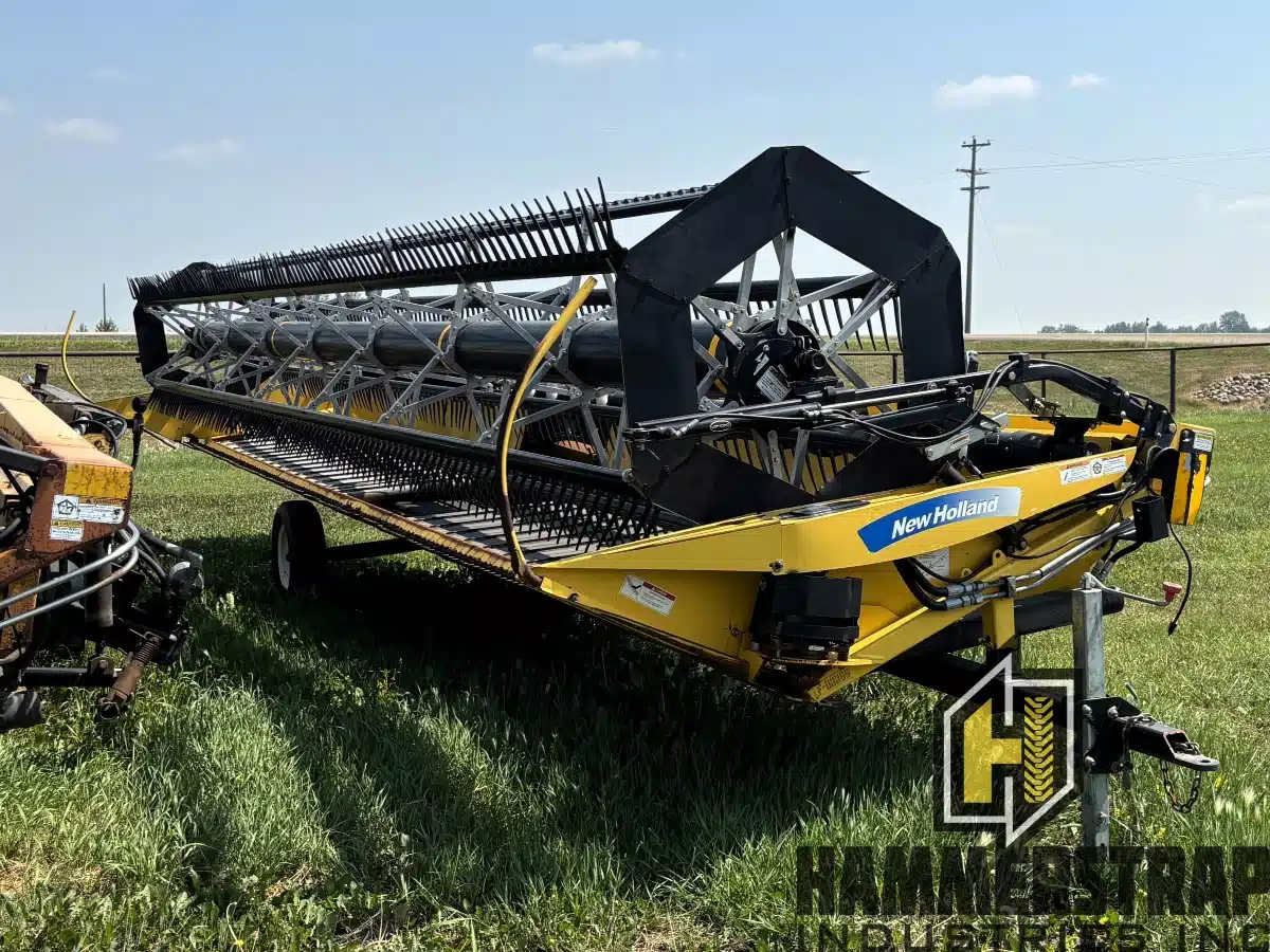 Gallery image 1 for Used 2011 New Holland 94C Header - Draper