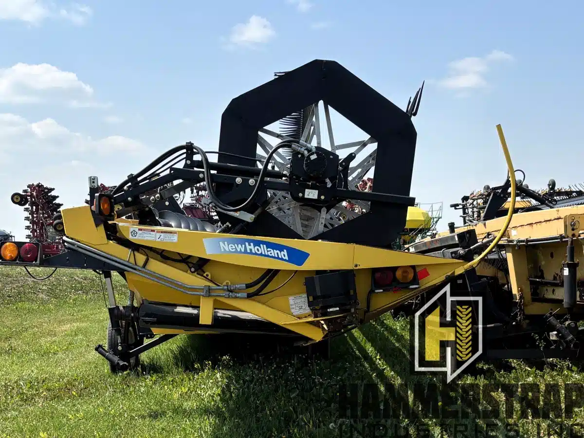 Gallery image 2 for Used 2011 New Holland 94C Header - Draper