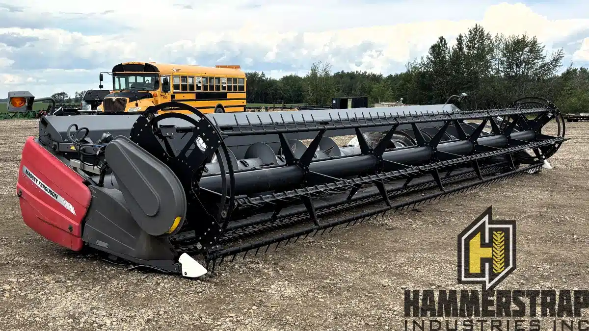 Gallery image 1 for Used 2011 Massey Ferguson 8200 30 Ft Flex Combine Header Header - Flex