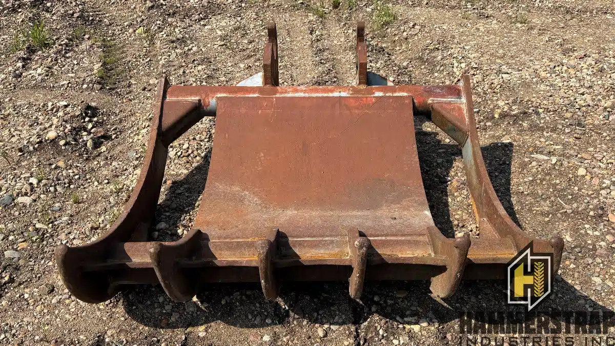 Gallery image 2 for Used Unspecified 60 inch 200 Series Q/C Excavator Track Hoe Root Brush Rake Attachment
