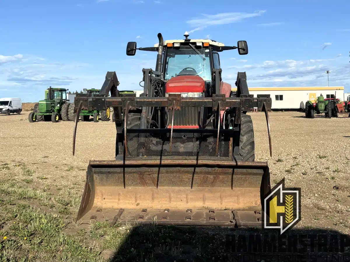 Gallery image 2 for Used 2002 Buhler Versatile 2145 Genesis Tractor