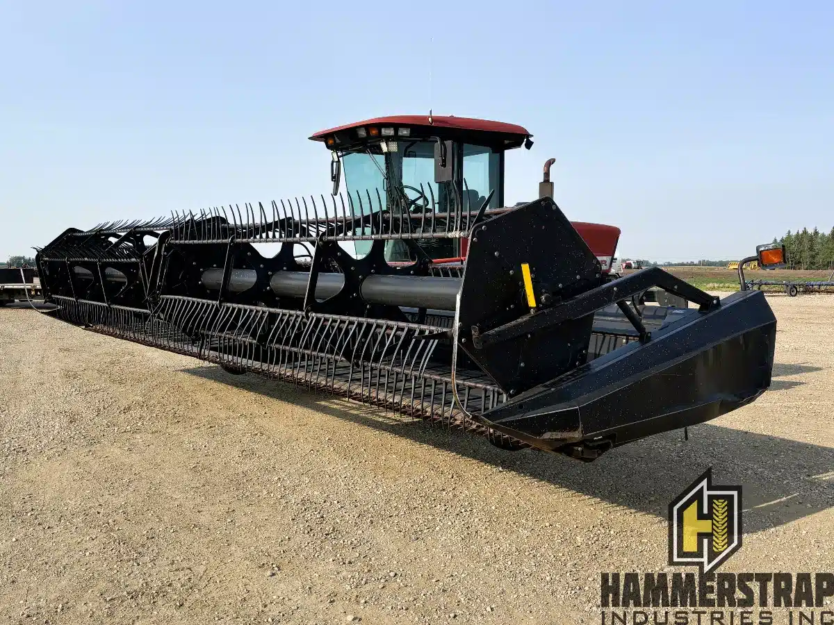 Gallery image 1 for Used 2001 MacDon 972 Header - Draper