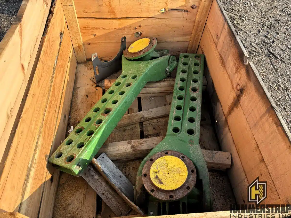 Gallery image 2 for Used John Deere X9 Combine Axle Kit & 2 Rims Parts New-Used