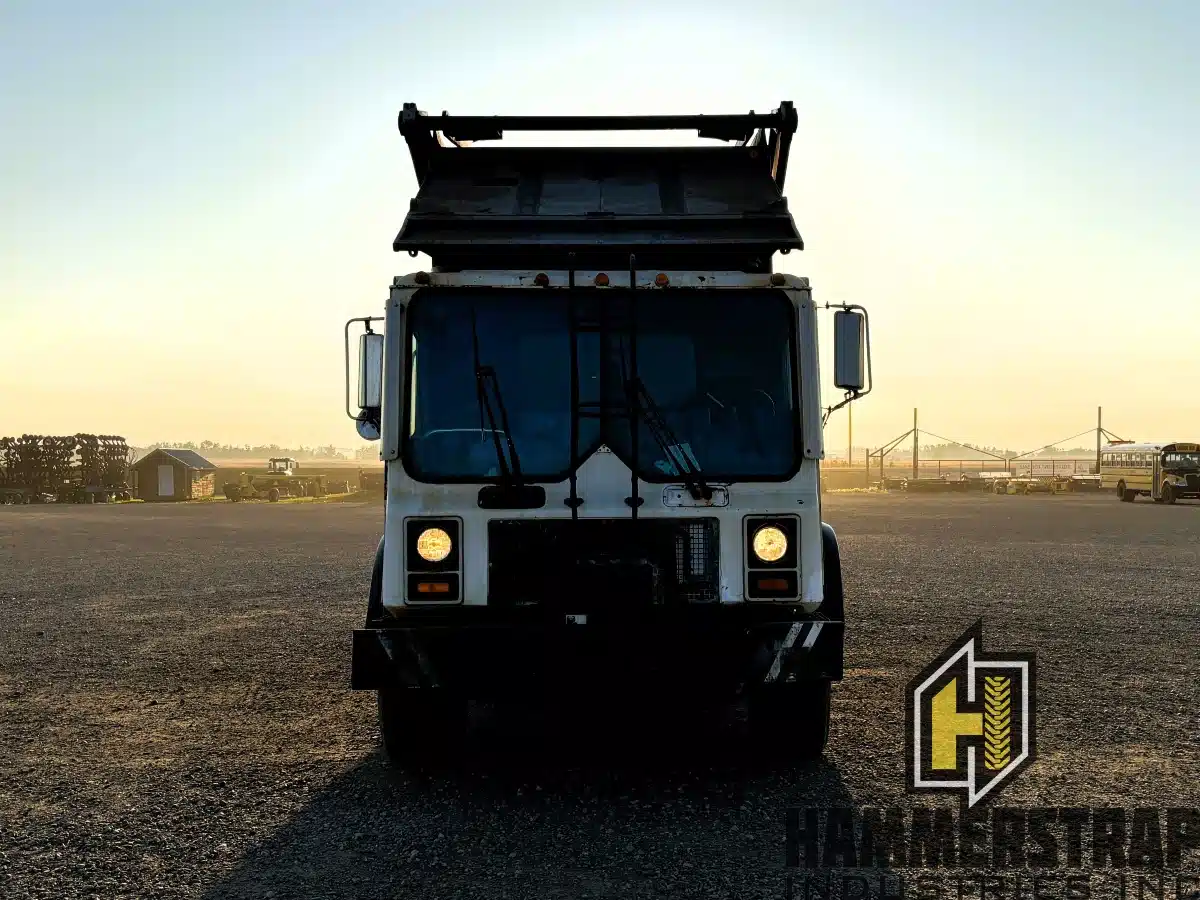 Gallery image 2 for Used 1999 Mack Front Loader Waste Collection Garbage Truck Miscellaneous