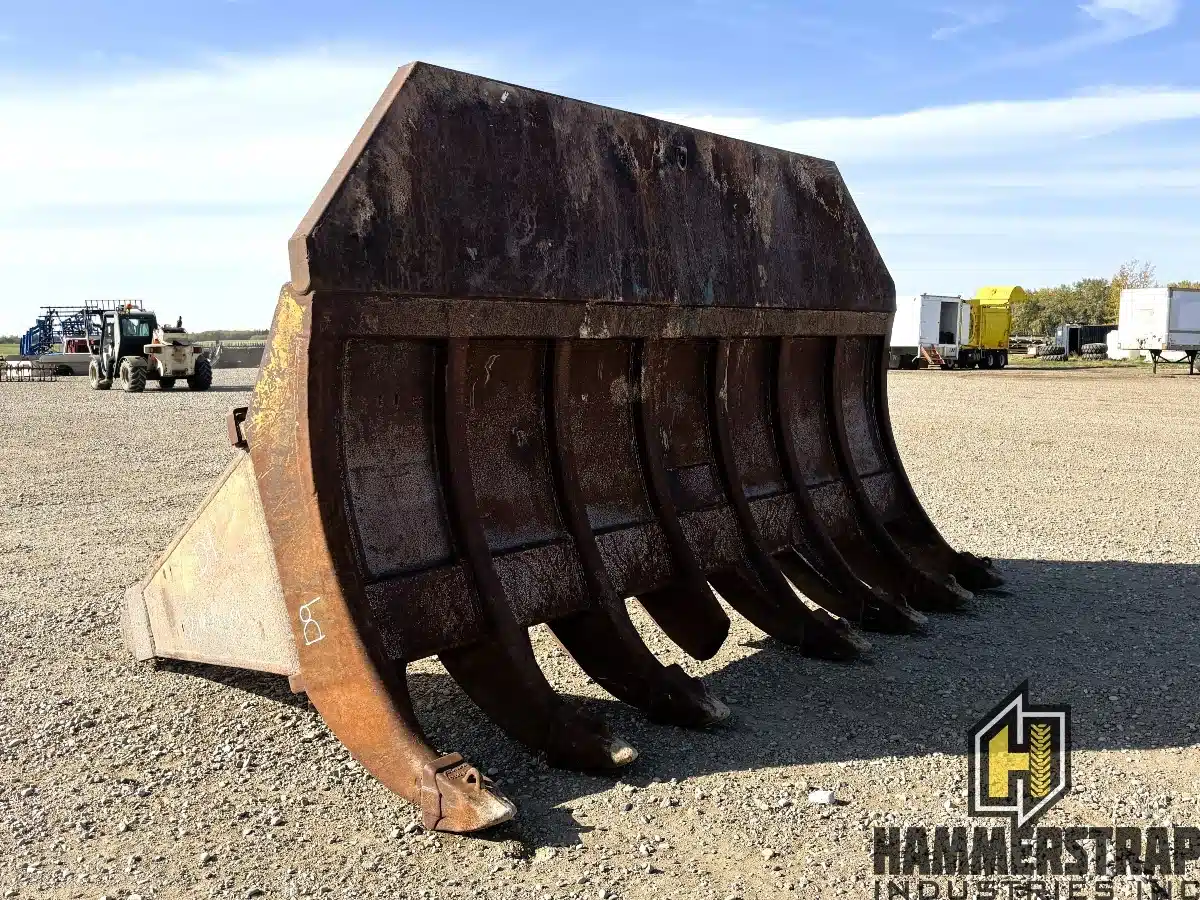 Gallery image 1 for Used Caterpillar CAT D9 168 inch Root Rake Dozer Brush Rake Attachment