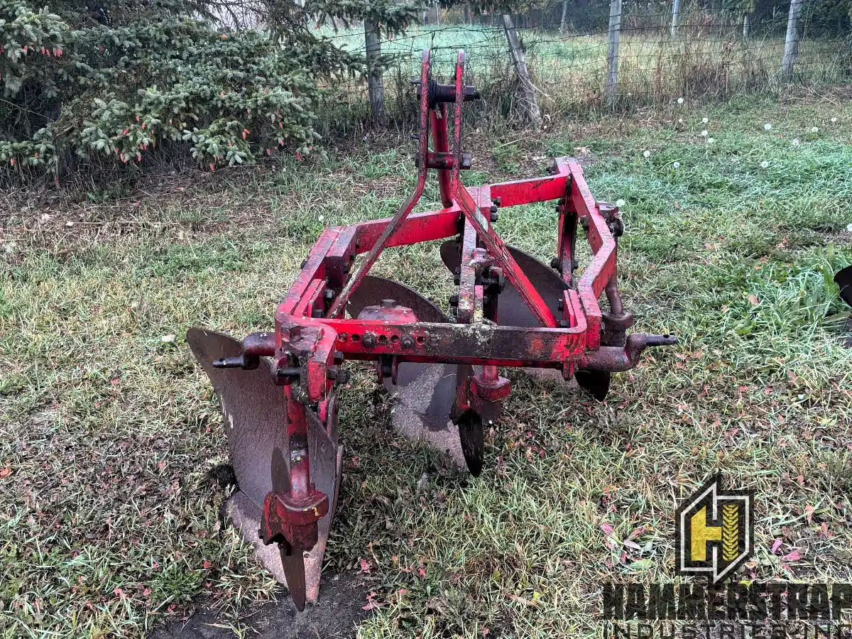 Gallery image 2 for Used Massey Ferguson Model 74 Plow