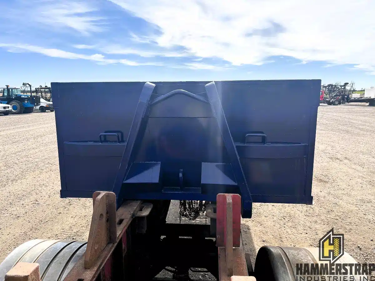 Gallery image 2 for Used Unspecified CANEX 17 Ft 10 Yard Roll Off Container Bin Miscellaneous