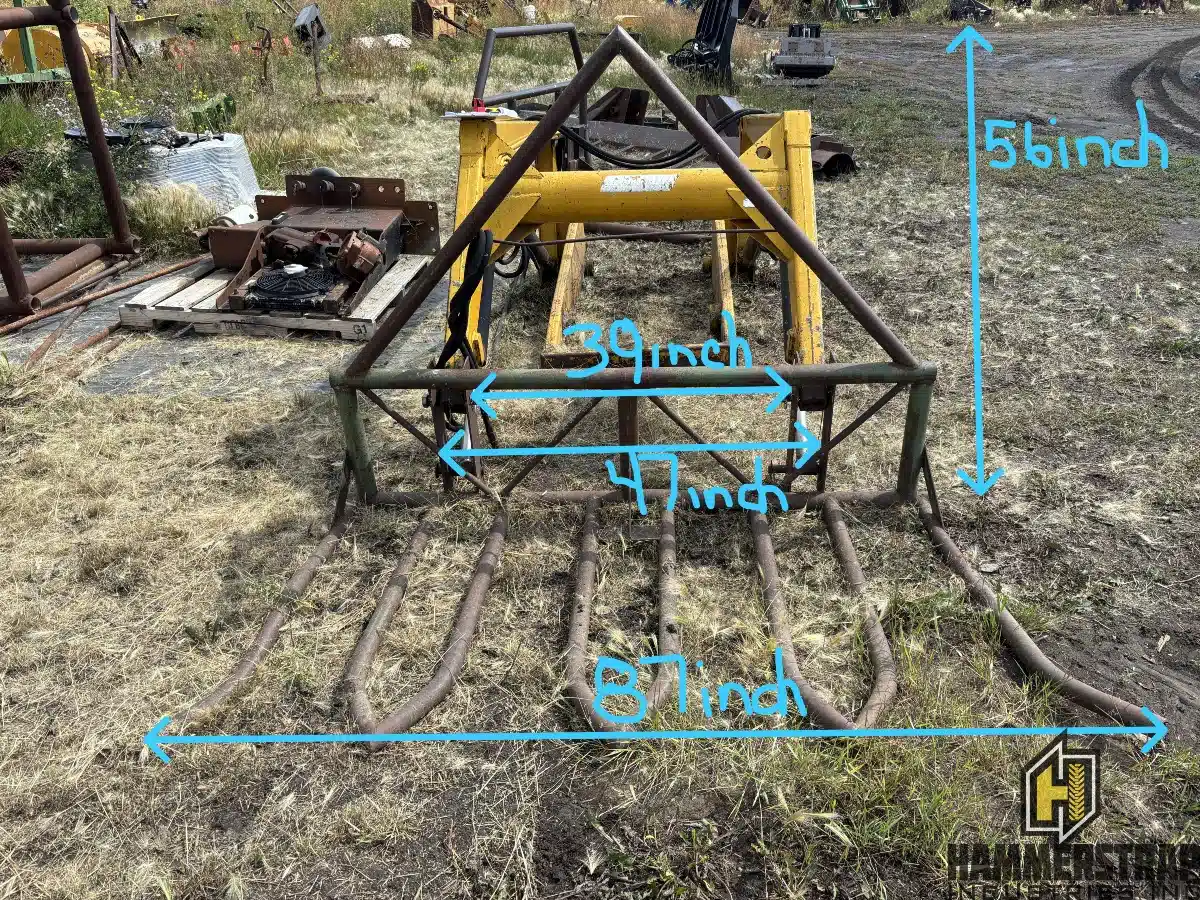 Gallery image 2 for Used Unspecified Square Bale Stook Mover Tractor Fork Attachment Fork