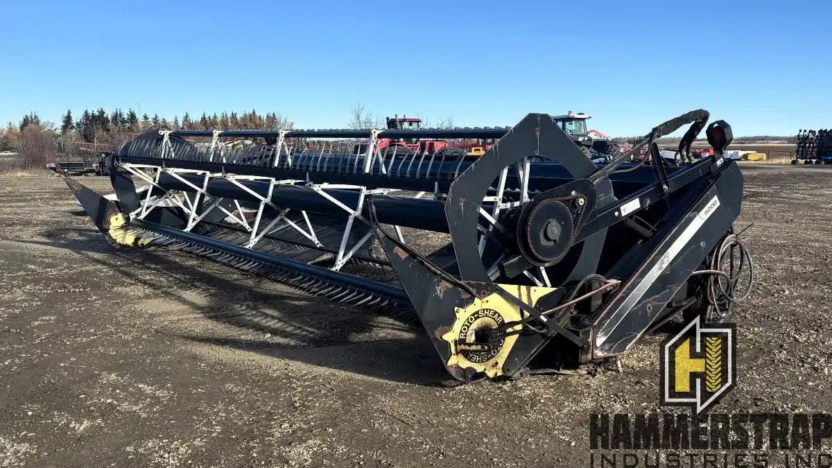 Used Massey Ferguson 5200 Header - Draper