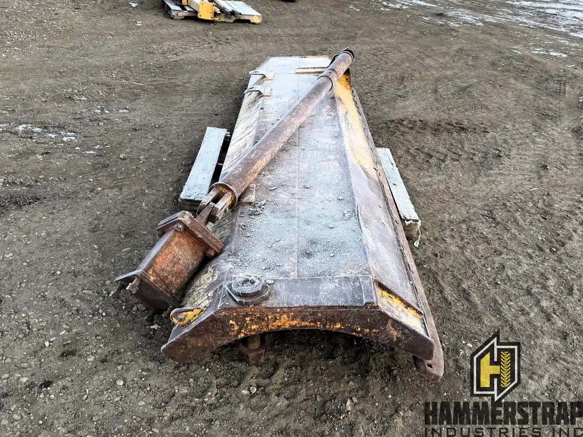 Gallery image 2 for Caterpillar CAT 140G Motor Grader 144 inch Snow Wing Kit Attachment