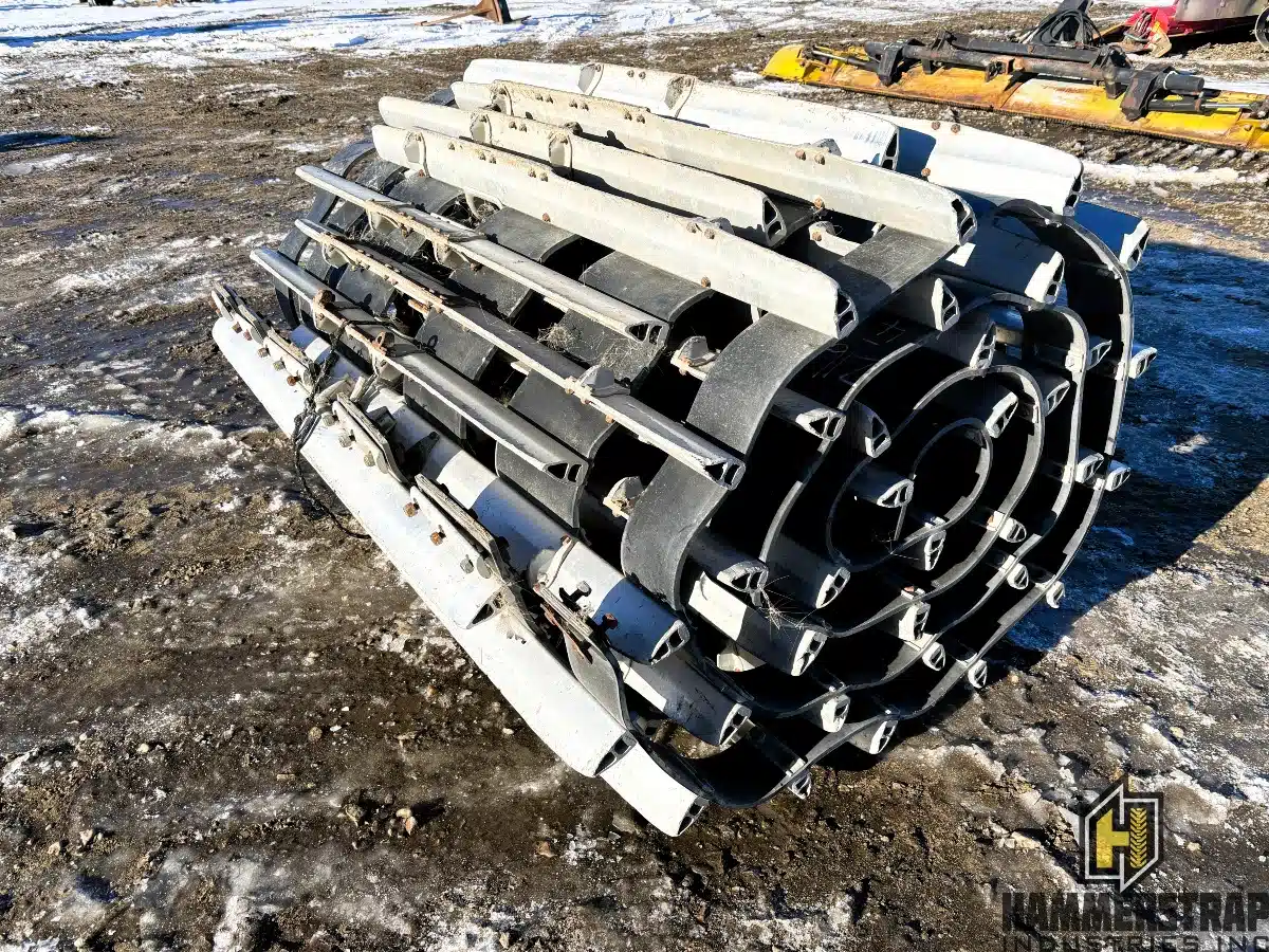 Used Unspecified PISTENBULLEY SNOWCAT Aluminum Cleat 66 inch Track Parts New-Used