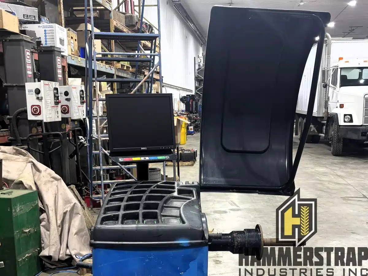 Gallery image 2 for 2013 Unspecified RAVAGLIOLI G3.140H Tire Balancer Other