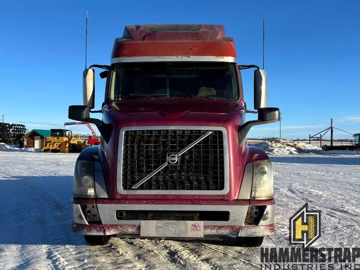 Gallery image 2 for 2012 Volvo VNL Tandem Axle Sleeper Semi Truck Semi-Truck