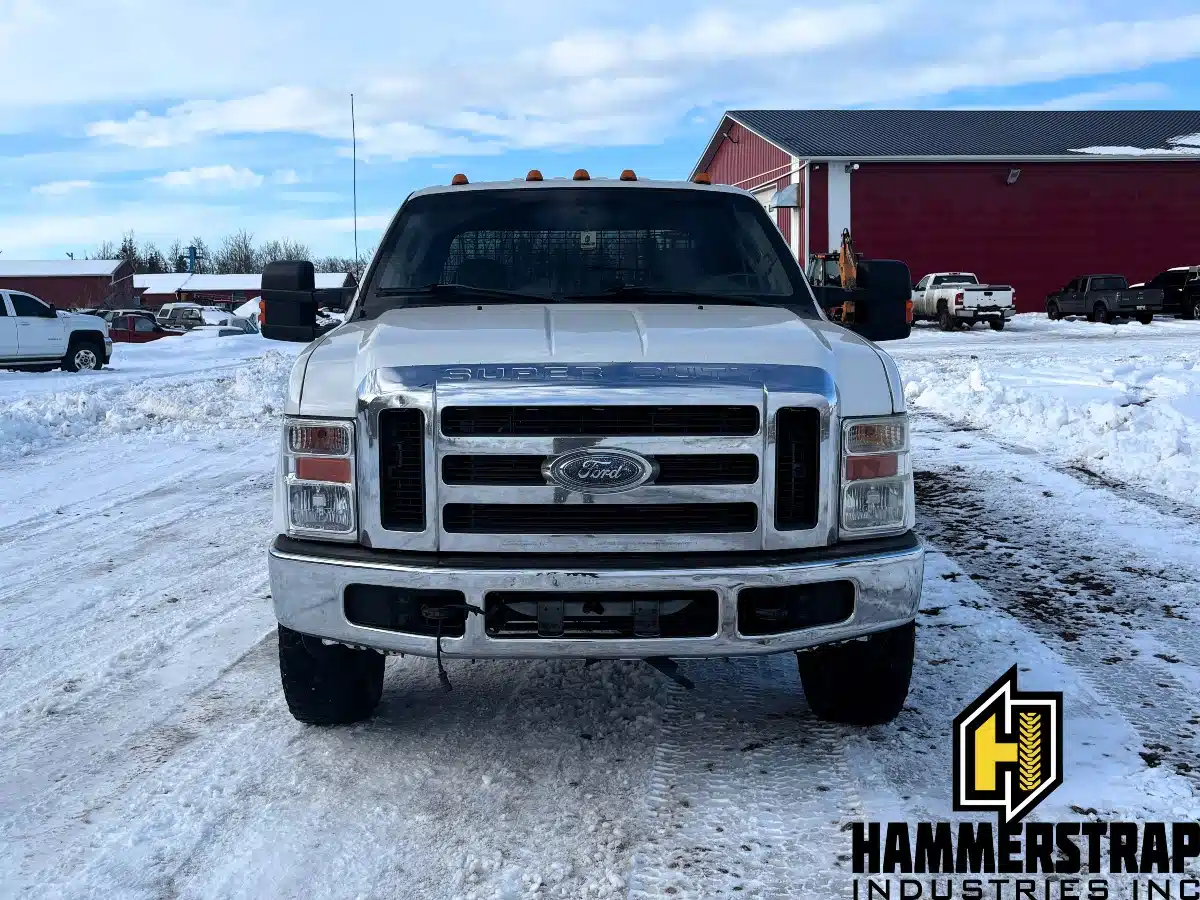 Gallery image 2 for 2010 Ford F350 XLT Bale Truck - Flatbed