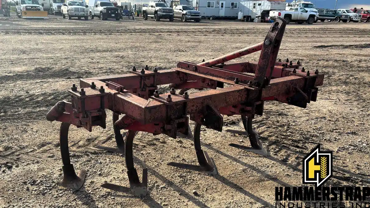 Gallery image 2 for Massey Ferguson 7 Ft 3 Point Hitch Chisel Plow Cultivator