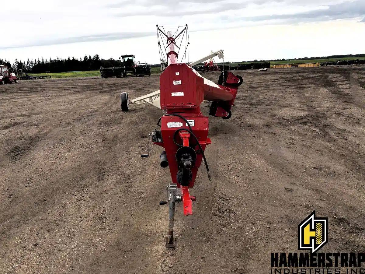 Photo de la Galerie 2 pour Buhler Farm King 1370 13 inch x 70 Ft Swing Grain Tarière