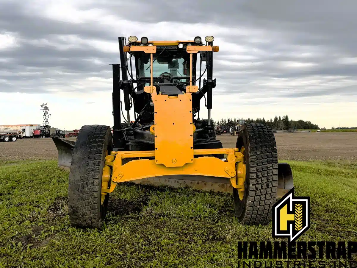 Gallery image 2 for 2006 John Deere 770D Road Grader