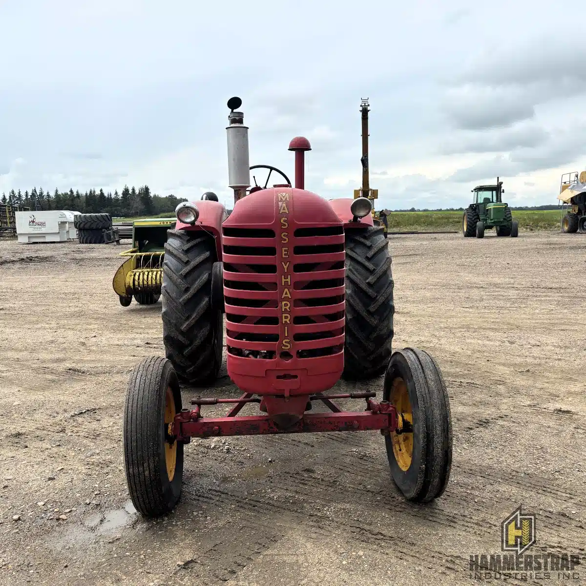 Photo de la Galerie 2 pour 1947 Massey Harris 44-6 Tracteur