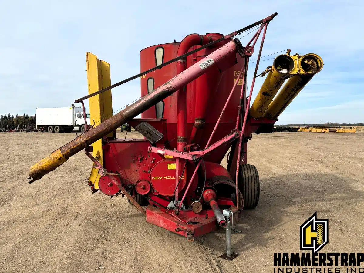 Gallery image 2 for New Holland 357 Grinder Mixer