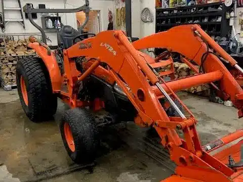 Gallery image 1 for Used 2012 Kubota L3240HST Tractor