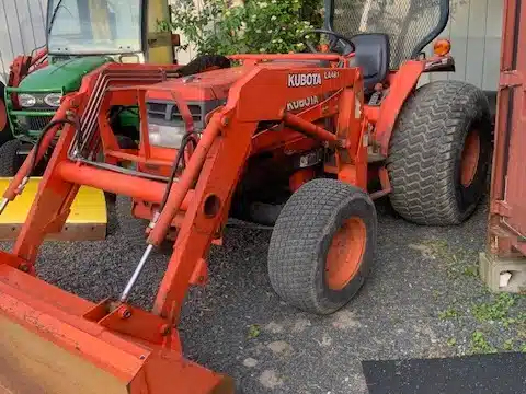 Gallery image 1 for Used 2003 Kubota L2900 Tractor