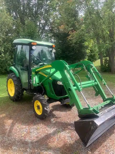 Gallery image 2 for Used 2012 John Deere 3320 Tractor