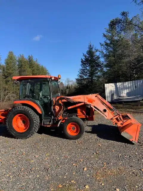 Gallery image 2 for 2016 Kubota L6060 Tractor