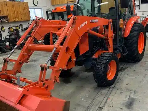 Gallery image 1 for 2018 Kubota L6060 Tractor