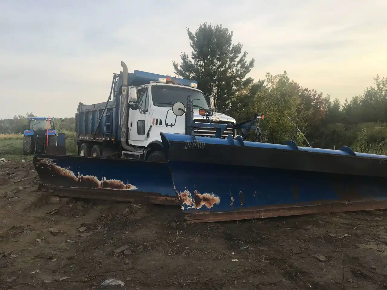 Used 2008 CAM Superline Trailers Sterling LT 9511 Truck - Service