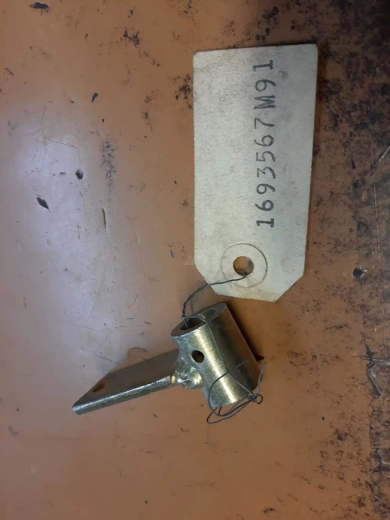 Gallery image 2 for New Massey Ferguson 1693567M91 Parts New-Used