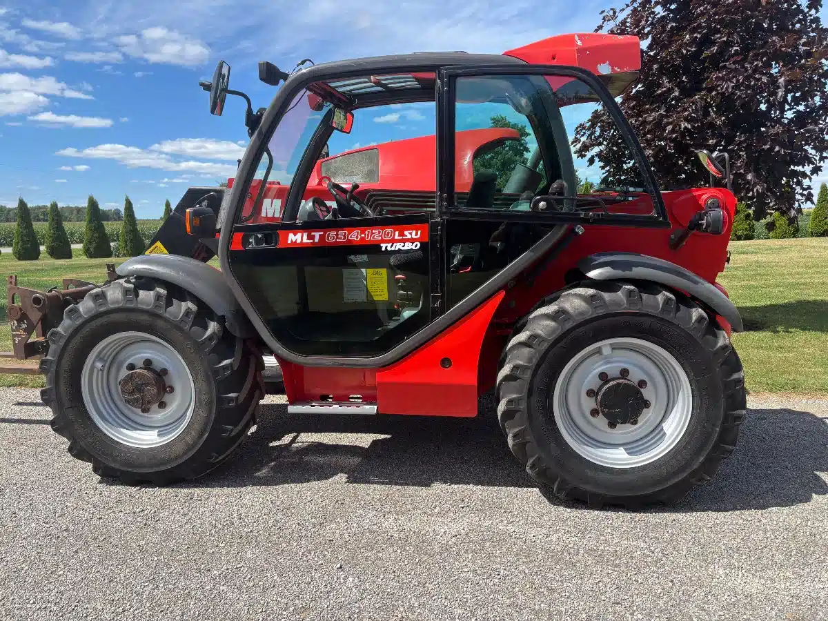 Gallery image 2 for Used 2007 Manitou MLT 634-120 TeleHandler