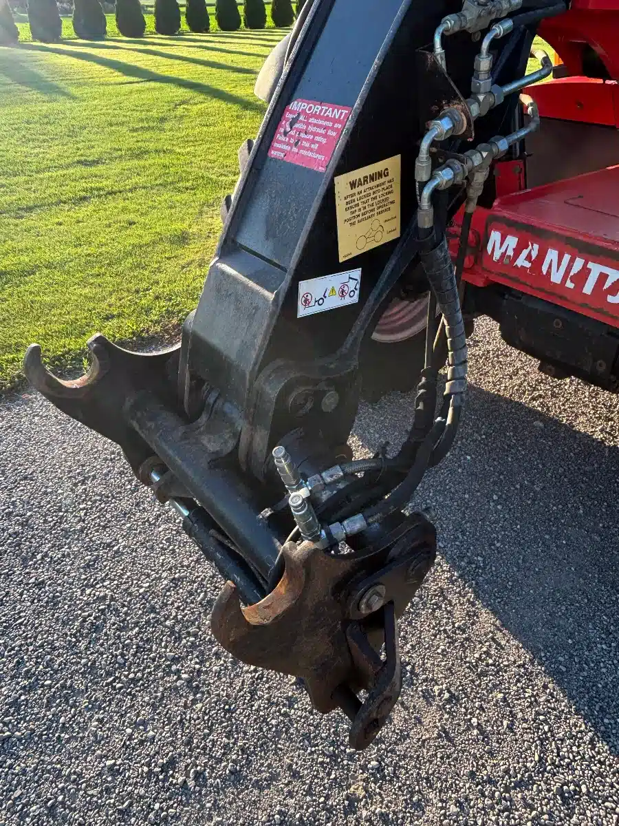 Gallery image 2 for 2015 Manitou MLT 629 TeleHandler
