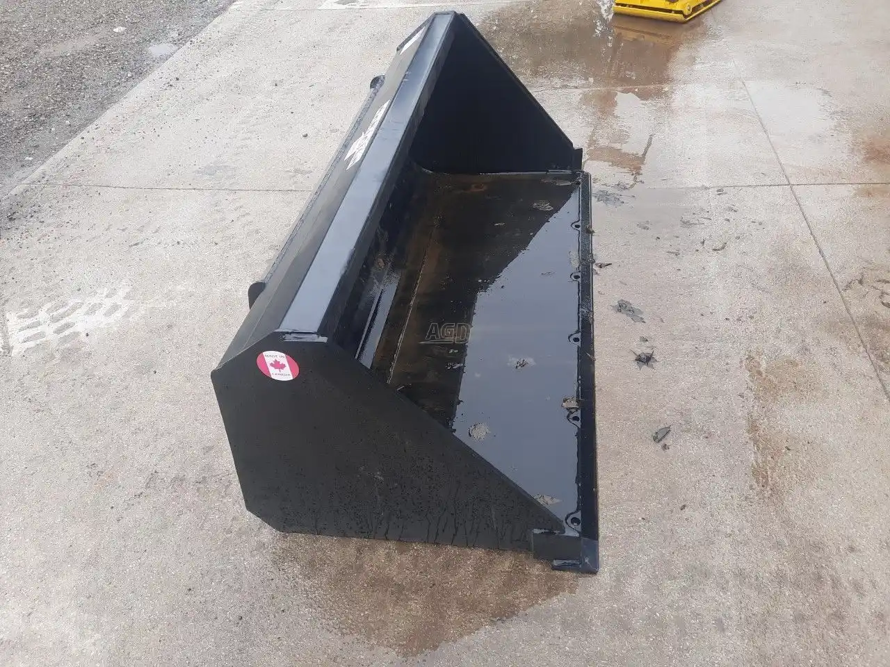 Gallery image 2 for New 2025 Martatch 66 Inch Bucket