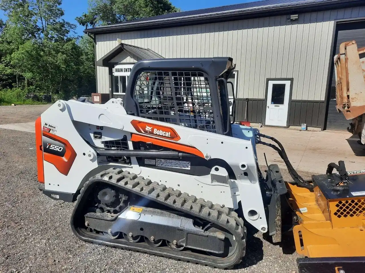 Gallery image 2 for Used 2022 Bobcat T550 Track Loader