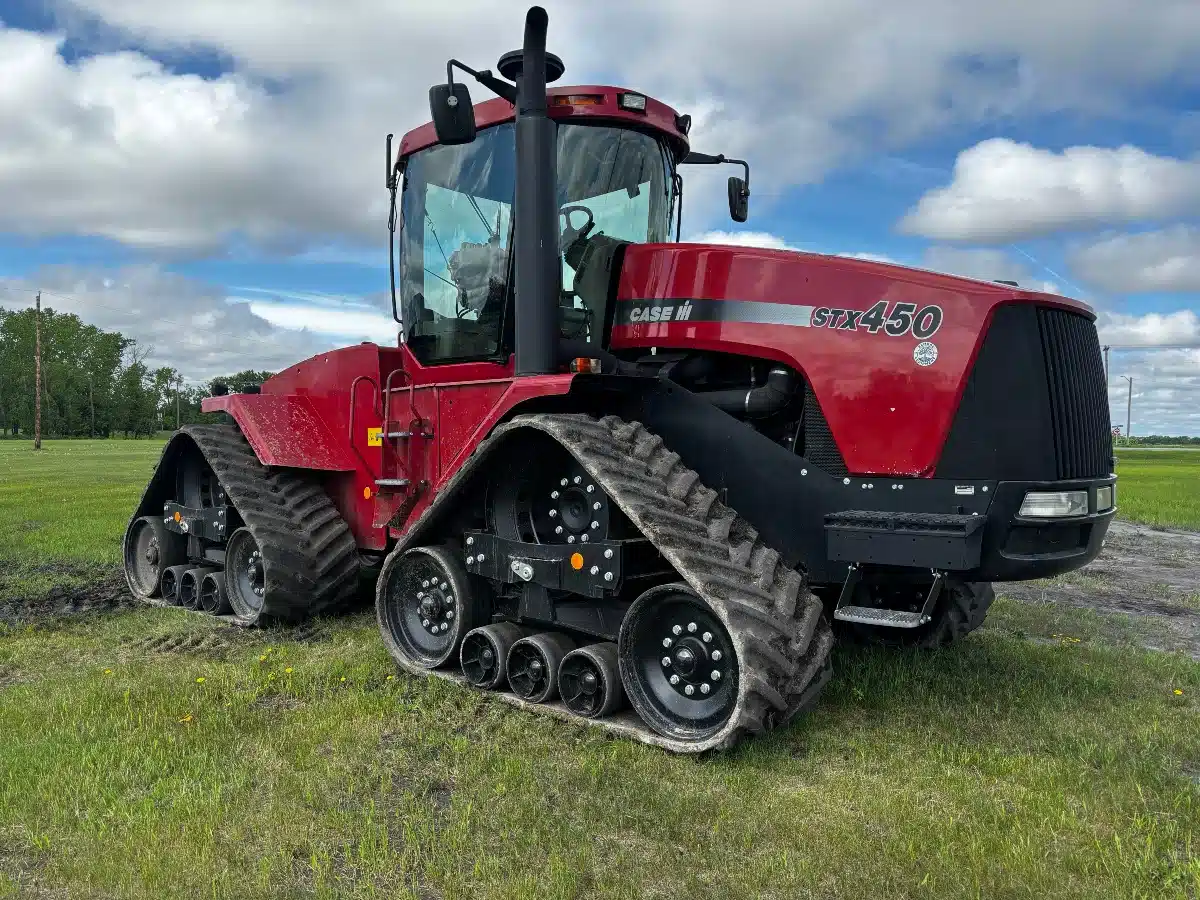 Gallery image 1 for Used 2003 Case IH STX450 QUADTRAC Tractor