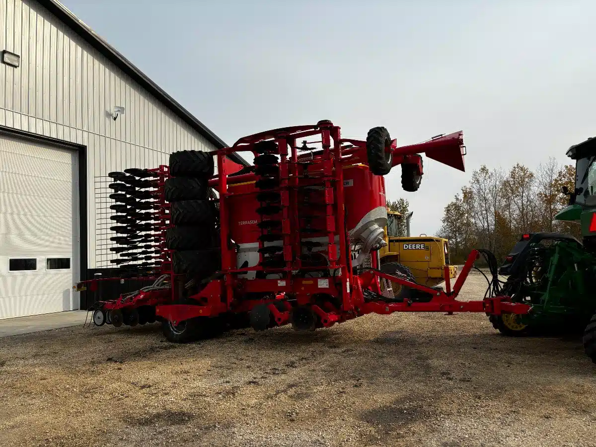 Gallery image 2 for Used 2023 Pottinger Terrasem V 8000 D Air Seeder