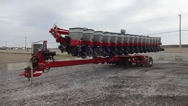 Gallery image 1 for Used 2009 Case IH 1240 Planter