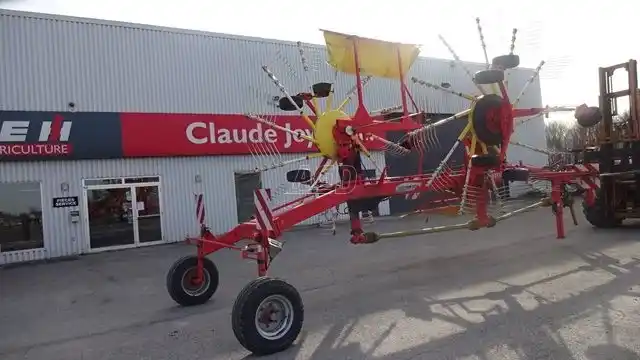 Gallery image 2 for Used 2007 Pottinger EUROTOP 800 MULTITAST Rake