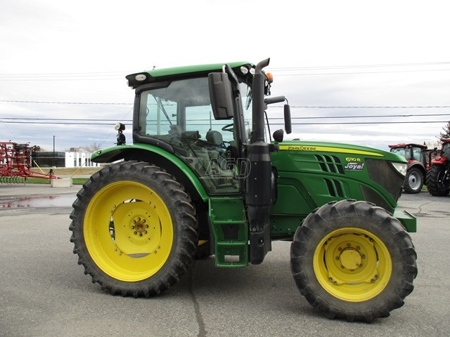 Gallery image 1 for Used 2018 John Deere 6110R Tractor