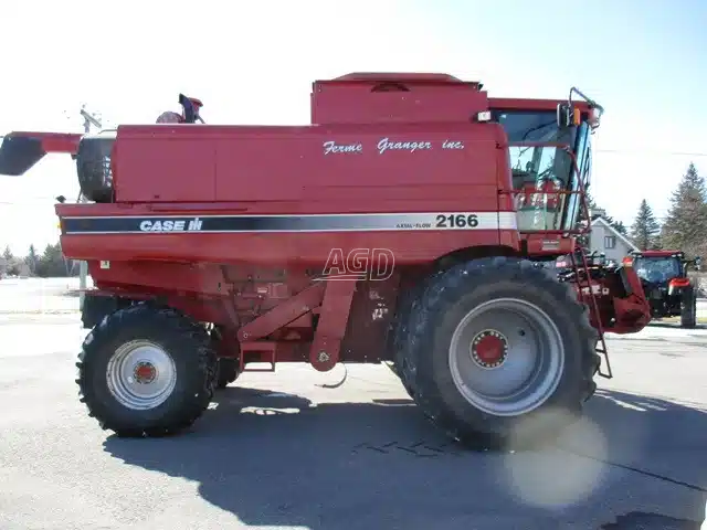 Gallery image 1 for Used Case IH 2166 Combine