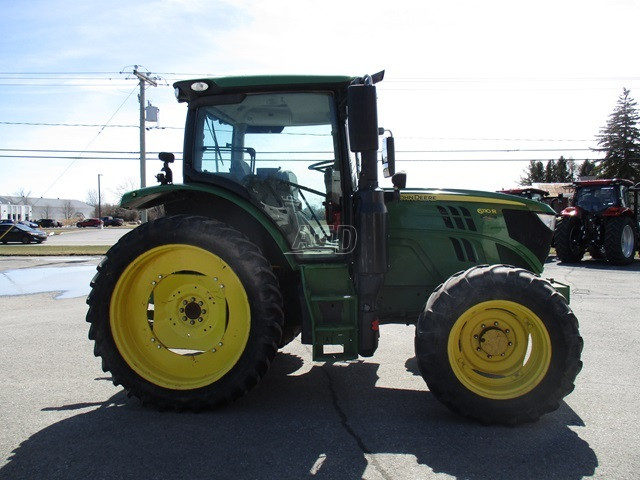 Gallery image 1 for Used 2018 John Deere 6110R Tractor