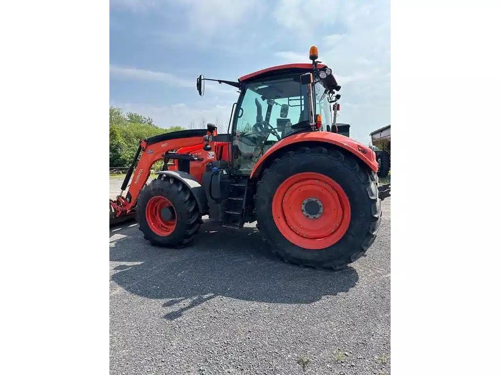 Gallery image 2 for Used 2019 Kubota M7-151 Tractor