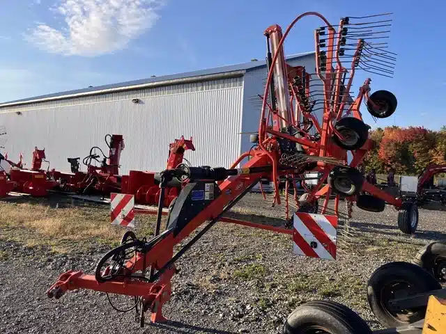 Gallery image 2 for Used 2016 Kuhn GA 8030 Rake